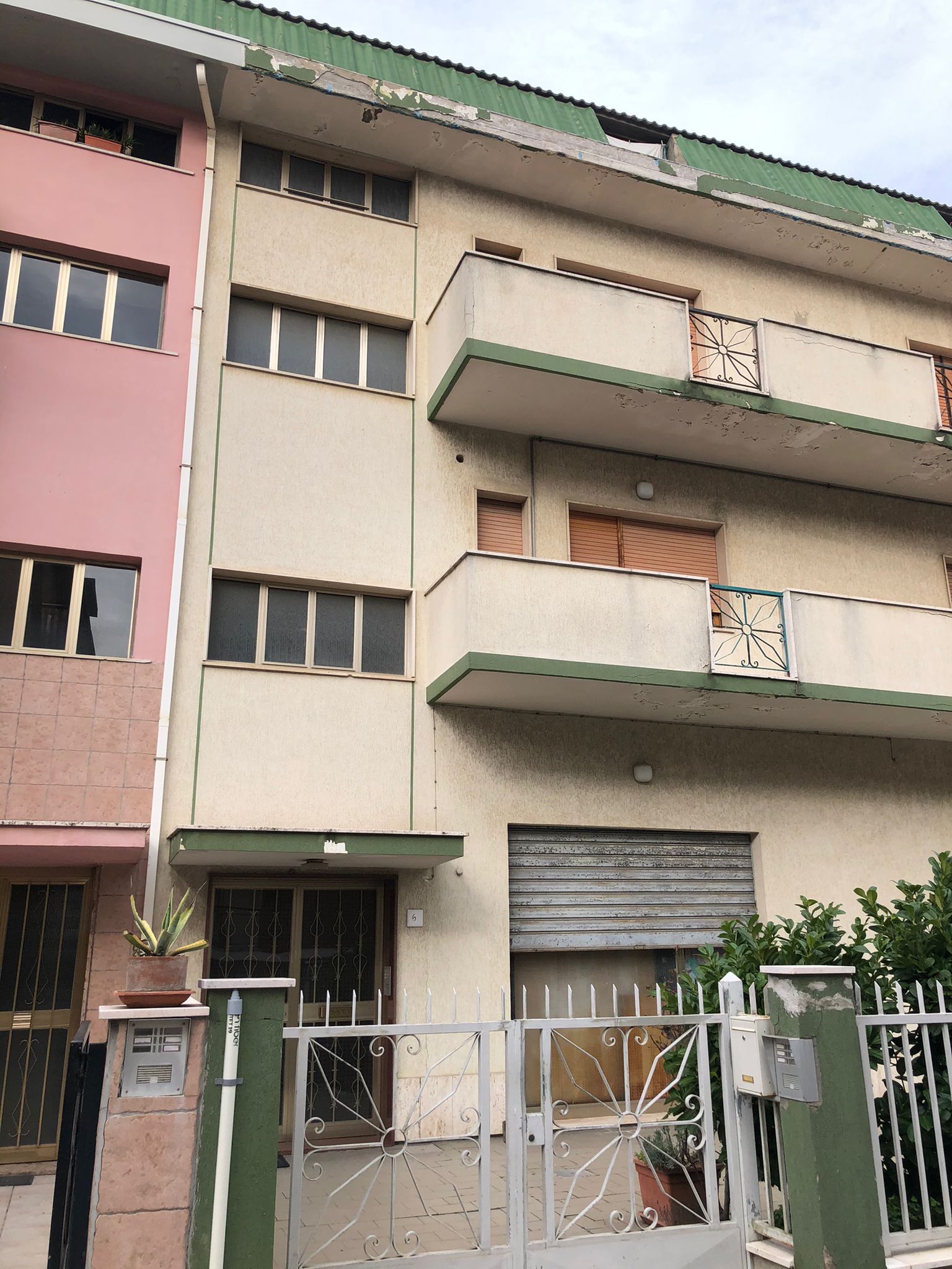 mercurio architettura ingegneria ristrutturazione condominio via aventino prima